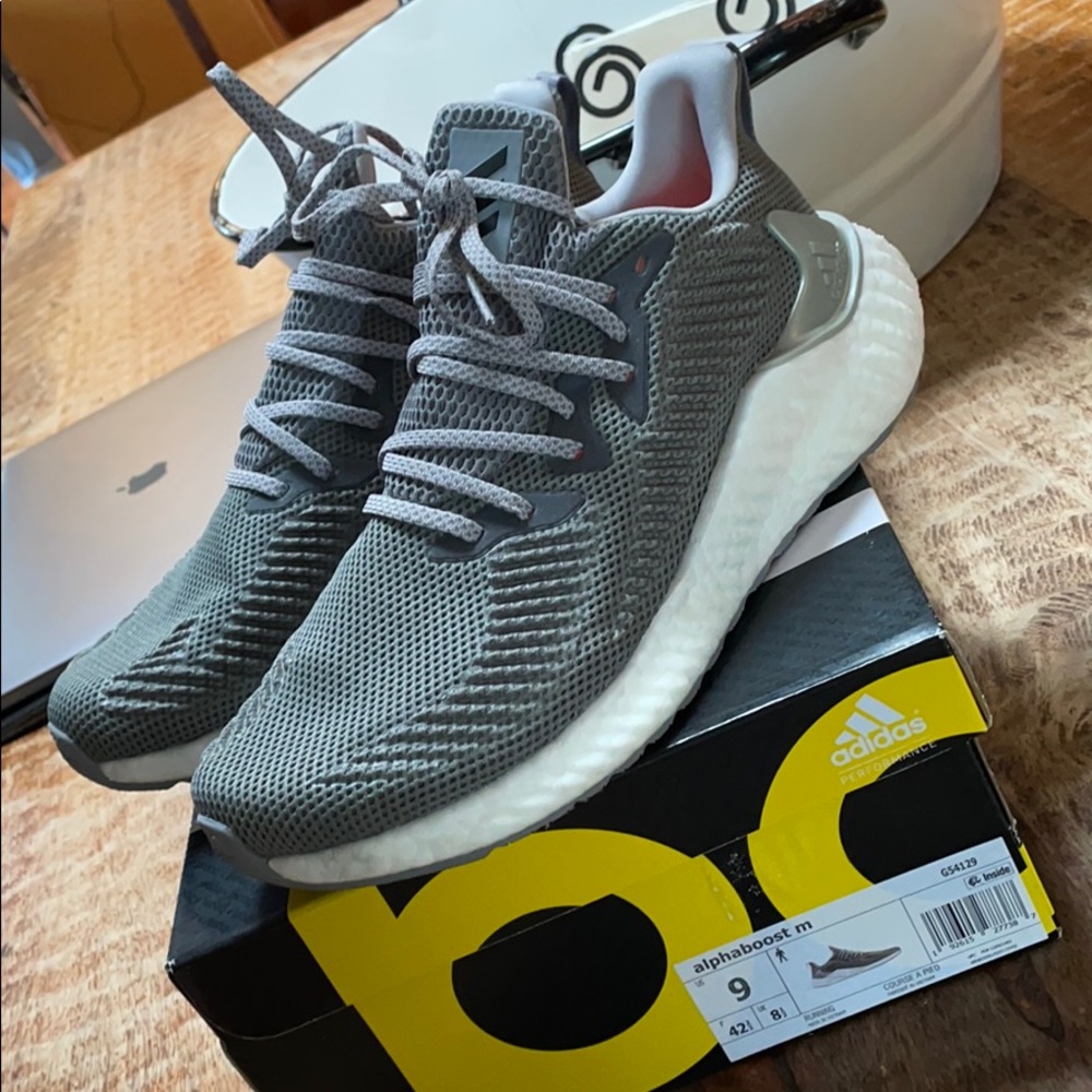adidas alphaboost (new)